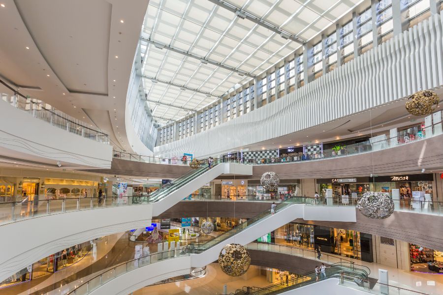 Shopping center vista interna